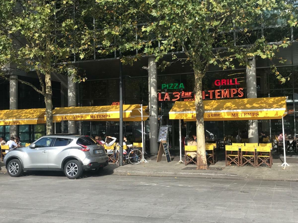 F2 Paris 10Eme Gare Du Nord - Stade De France - Parking Saint-Denis  Exterior foto