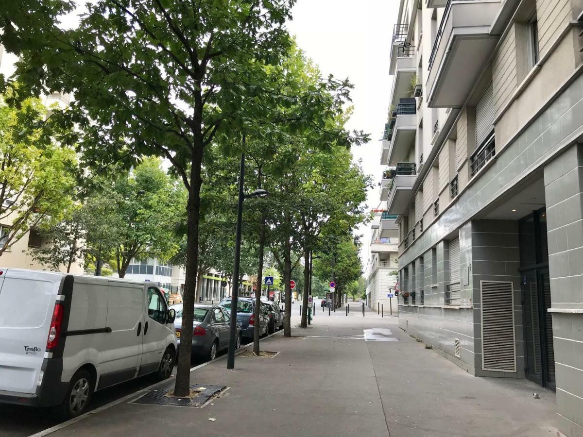 F2 Paris 10Eme Gare Du Nord - Stade De France - Parking Saint-Denis  Exterior foto